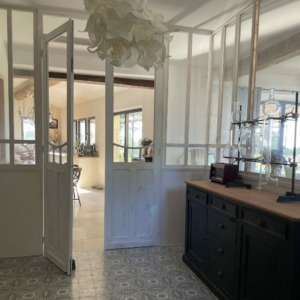 Entrée intérieur du Mas Angelou